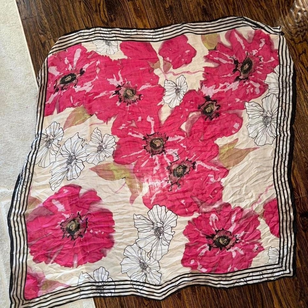 Max Studio Statement Floral Scarf |‎ Sheer Artsy Print